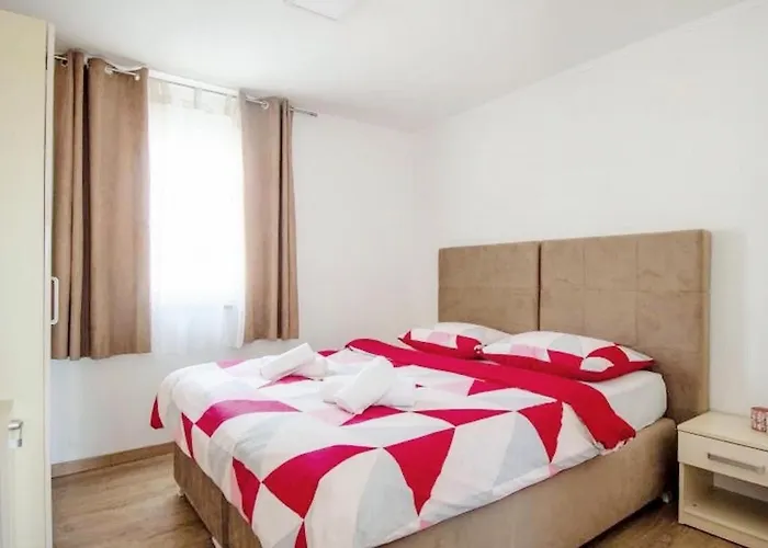 2 Bedroom In Holiday home *