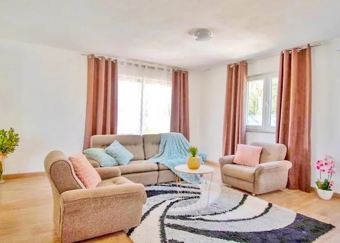 2 Bedroom In *